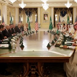 خادم الحرمين الشريفين يلتقي رئيس الولايات المتحدة الأمريكية