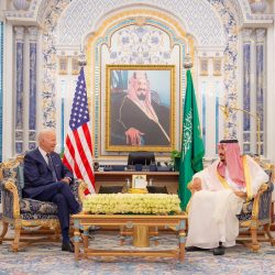 سمو وزير الطاقة يزور معرض “رحلة الانتقال الأخضر للمملكة” المقام على هامش قمة جدة للأمن والتنمية