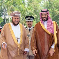 ولي العهد يستقبل ملك البحرين في مطار الملك عبدالعزيز في جدة