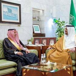 سمو أمير الحدود الشمالية يتسلم التقرير السنوي لفرع وزارة الموارد البشرية بالمنطقة