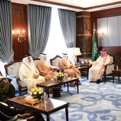 سمو الأمير سعود بن طلال يستقبل الرئيس التنفيذي للشركة السعودية للخطوط الحديدية “سار”