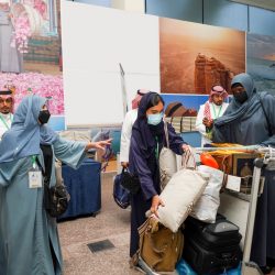 أمير تبوك يتسلم التقرير السنوي لفرع الديوان العام للمحاسبة بالمنطقة