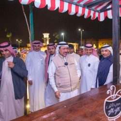 التجارة تُشهِّر بسعودي ومصري ارتكبا جريمة التستر في نشاط بيع مواد البناء