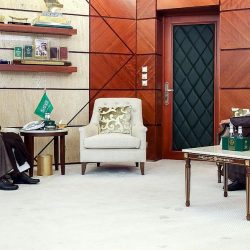 سمو أمير الحدود الشمالية بالنيابة يكرّم الفائزة بالمركز الثالث لجائزة التميز العربي في التطوع