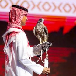 سمو أمير المنطقة الشرقية يستقبل منسوبي التعليم في مجلس “الاثنينية”