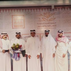 مركز الملك سلمان للإغاثة يوزع 70 طنا من السلال الغذائية للنازحين والمتضررين في إقليم بنادر بالصومال