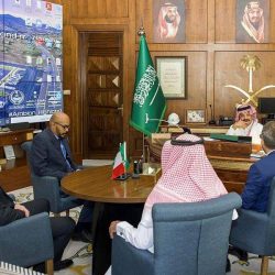 السروي يفتتح معرض الماورائيات4