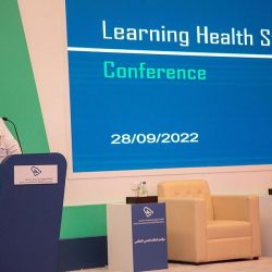 سمو وزير الدفاع يجتمع مع كبار القادة والمسؤولين في الوزارة