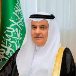 محافظ الأحساء يبحث خطط ومبادرات «المقاولين»