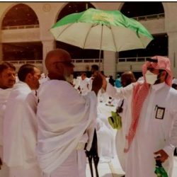 إنفاذا لتوجيهات خادم الحرمين الشريفين.. وصول التوأم السيامي العراقي “عمر وعلي” إلى الرياض