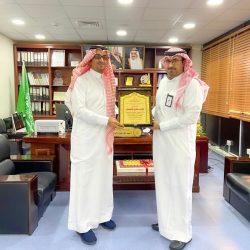 البدير يلتقي أمين جدة ويتفقد عدداً من المشاريع السكنية قبل تسليمها