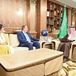 ليفربول يواجه ريال مدريد وباريس سان جيرمان يصطدم ببايرن ميونيخ في أبرز مواجهات ثمن نهائي دوري أبطال أوروبا