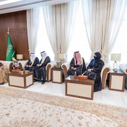 سمو أمير منطقة الباحة يدشن حملة “عليكم بسنتي”