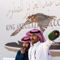 أمير منطقة الرياض يتوج الأمير سعود بن سلمان ببطولة “كأس الوفاء” 