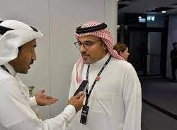 سمو محافظ جدة يتوج الفائزين بكأس العالم للسيارات السياحية على حلبة كورنيش جدة