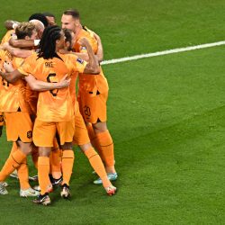 سموُّ الأمير فيصل بن خالد بن سلطان يوجِّه باستكمال علاج شقيقين وتقديم الرعاية الصحية لهما