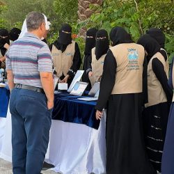 سمو وزير الرياضة يحتفي بقيادات كرة القدم العالمية في البيت السعودي بالدوحة