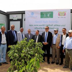 مرور محافظة العيدابي يقبض على شخص لنقله مخالفين لنظام أمن الحدود