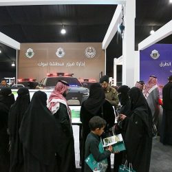 الجهات الأمنية بمنطقة القصيم تضبط مواطنًا مخالفًا لنظام البيئة بحوزته كمية من الحطب المحلي