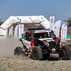 سمو وزير الرياضة يحتفي بقيادات كرة القدم العالمية في البيت السعودي بالدوحة