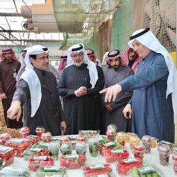 عبور 4 شاحنات منفذ الوديعة تحمل مستلزمات الغسيل الكلوي مقدمة من مركز الملك سلمان للإغاثة لتوزيعها في عدة محافظات يمنية