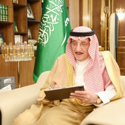 مدير البحوث العلمية والإفتاء بالشمالية يكرم الشيخ الرميزان