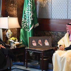 نائب أمير المنطقة الشرقية يستقبل رئيس وأعضاء لجنة الأوقاف بغرفة الشرقية