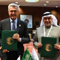 سمو أمير منطقة الجوف يشارك منسوبي الإمارة الاحتفاء بذكرى يوم التأسيس