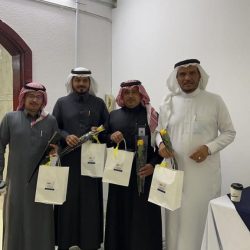 سمو وزير الرياضة يتوج المكسيكي “سيرجيو بيريز” سائق فريق ريد بُل بجائزة سباق السعودية الكبرى STC للفورمولا 1 لعام 2023م