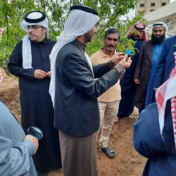 انطلاق أعمال برنامج الرياض الخضراء لتشجير حي الجزيرة