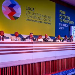 سمو الأمير سعود بن جلوي يتفقد مطار الملك عبدالعزيز الدولي