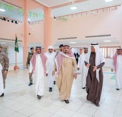 سمو نائب أمير منطقة الرياض يستقبل عددًا من المواطنين بمحافظة وادي الدواسر