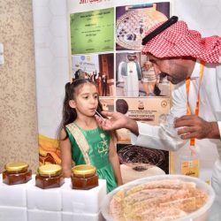 سموُّ نائبِ أمير المنطقة الشرقية يستقبلُ سفيرَ مملكة البحرين لدى المملكة