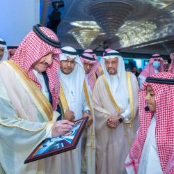 رئيس جامعة الملك خالد يشهد انطلاق برامج النسخة الرابعة من مشروع “مبادرون”