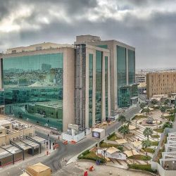 الدكتور عبدالله المغلوث الجائزة تعزز الفكر العلمي والانساني