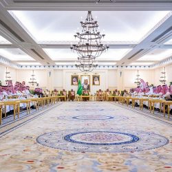 سمو نائب أمير الشرقية يستقبل كبير الاستشاريين الدبلوماسيين بالسفارة البريطانية لدى المملكة