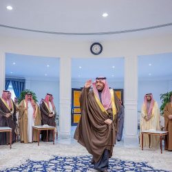 سموُّ أميرِ تبوك يستقبلُ المواطنين في اللقاء الأسبوعي