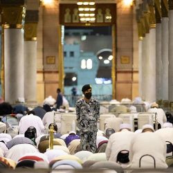 تقنية المعلومات بشؤون الحرمين تتيح للمعتكفين الحصول على بطاقة دخول الاعتكاف عبر “توكلنا”