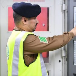 أمير منطقة عسير يشارك كبار السن الإفطار ،ويستقبل أعضاء جمعية أكابر لرعاية المسنين.