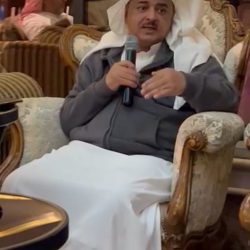 سمو محافظ الأحساء يؤدي صلاة عيد الفطر المبارك
