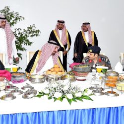 ‏محافظة خميس مشيط تقلد وسام شهيد الصحة لأبناء شهداء الصحة