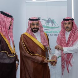 مصادرة ٤ أطنان من البضائع المختلفة من الباعة الجائلين المخالفين بالدمام بالشرقية