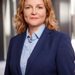 الشيخ السديس: استضافة ألف حاجٍ من ذوي الشهداء والأسرى الفلسطينيين تجسد اهتمام المملكة بفلسطين والمسجد الأقصى والمقدسات الإسلامية.