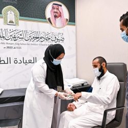 وزير الشؤون الإسلامية يلتقي بمسؤولي اللجان العاملة للوزارة في الحج بمشعر منى