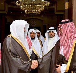 افتتح فعاليات حفل الخريج والوظيفة السابع والعشرين أمير الشرقية : معهد الإدارة العامة يقدم برامج نوعية ويمتلك رؤية إدارية