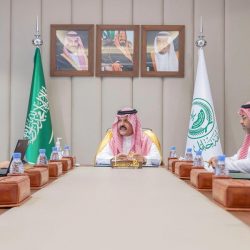 أمير الشرقية يتراس اجتماع لجنة السلامة المرورية ويدشن جائزة السائق المثالي