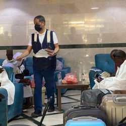 سمو محافظ الأحساء يدشّن مبادرة خدمتكم فخر لخدمة ضيوف الرحمن