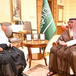 سمو الأمير عبدالعزيز بن سعد يستقبل رئيس غرفة حائل ومدير مطار حائل الدولي