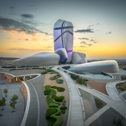 سمو محافظ الأحساء يكرّم عددًا من منسوبي الدوريات الأمنية