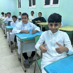 محافظ المجمعة يشارك منسوبي المجتمع التعليمي بدء العام الدراسي الجديد 1445ه‍ـ